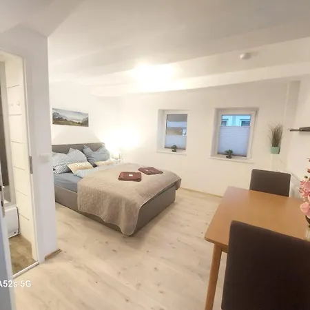 24 Silonce Gruppe Stilvolles Im Kreis Olpe Parkplatz & Qualitaet