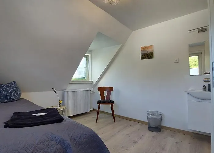 24 Silonce Gruppe Stilvolles Im Kreis Olpe Parkplatz & Qualitaet Otel *