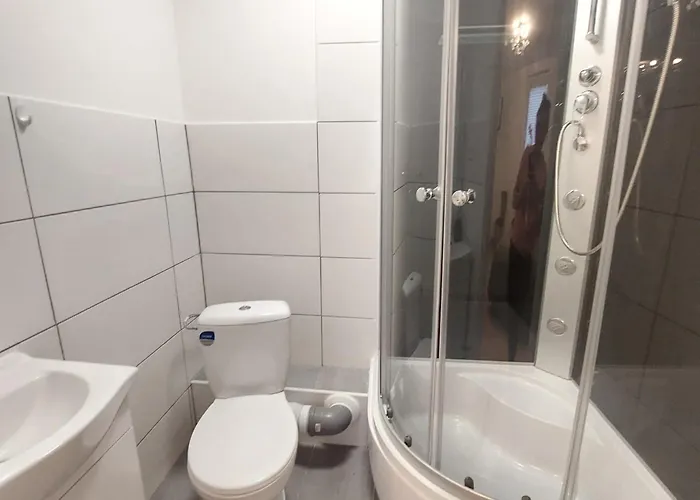 24 Silonce Gruppe Stilvolles Im Kreis Olpe Parkplatz & Qualitaet Otel *